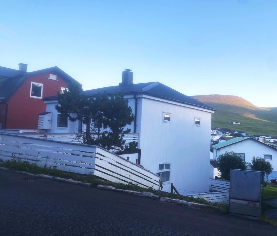 شقة Cosy House Near Airport Sørvágur المظهر الخارجي الصورة